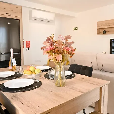 Viviani Court 2bd Modern Gozo - Happy Xewkija