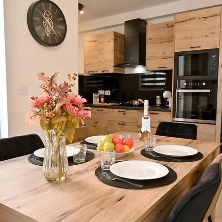 Viviani Court 2bd Modern Gozo - Happy *