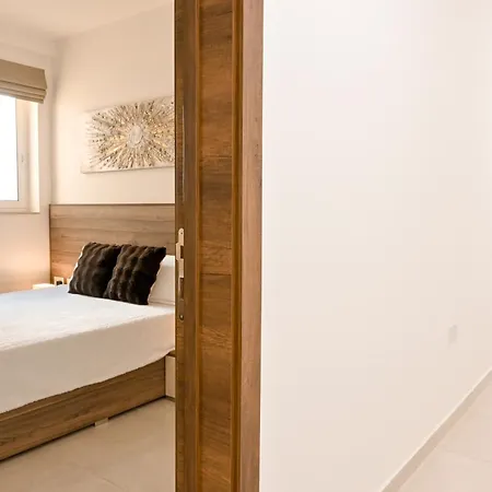 Viviani Court 2bd Modern Gozo - Happy Xewkija